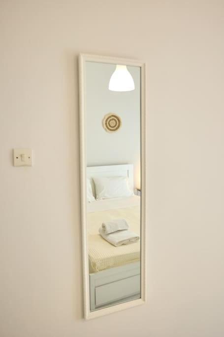 Panoramic White Blue Apartman Híosz Kültér fotó